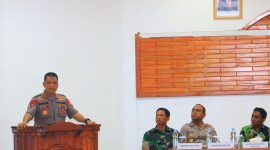 Kapolda Maluku Irjen Pol Drs. Baharudin Djafar