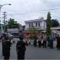 Kapolda Maluku Irjen Pol. Drs. Baharudin Djafar memimpin langsung Apel Pasukan TNI-Polri, Jumat 13 Maret 2020.