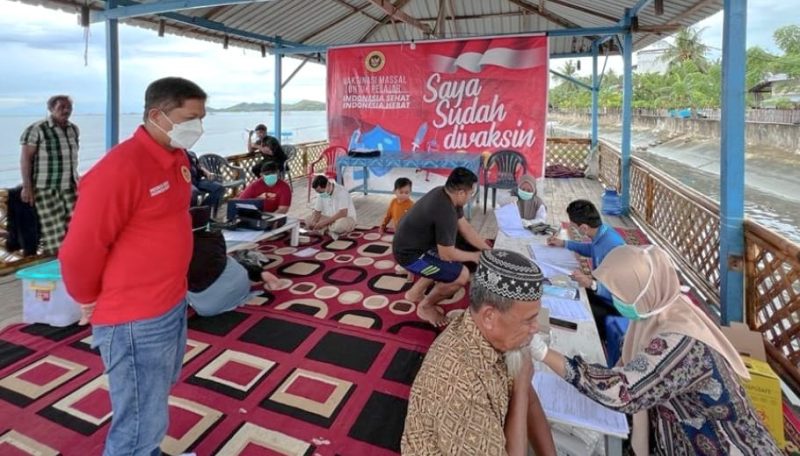 Kabinda Sulbar Tinjau Vaksinasi Bagi Masyarakat Pesisir di Polewali Mandar 