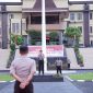 Kapolda Sulbar Irjen Pol Verdianto Iskandar Biticaca Saat Memimpin Apel Pagi di Mapolda Sulbar