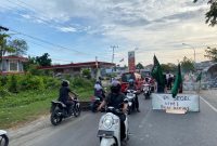 Massa Aksi Demo Menutup Aksea Jalan Trans Sulawesi