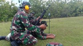 Ratusan Prajurit Kodim 1402/Polman Asah kemampuan menembak senjata ringan  di Lapangan tembak Sila-Sila, Pareddeang, Kec. Mapilli, Kab. Polewali Mandar