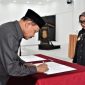 Bupati Mamuju Hj Sitti Sutina Suhardi Melantik Pejabat Administrastrator dan Pengawas Dilingkup Pemkab Mamuju.
