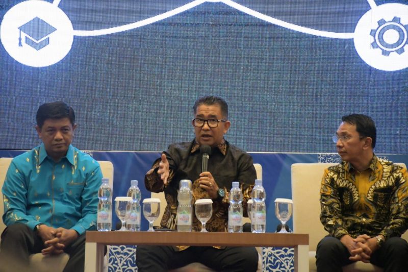 Pj. Gubernur Sulbar , Akmal Malik yang Juga Merupakan Ketua DPN IKAPTK Hadiri Kongres ke III Pengurus Provinsi Ikatan Keluarga Alumni Perguruan Tinggi Kepamongprajaan (IKAPTK)
