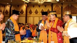 Bupati Wajo Amran Mahmud Hadiri Pengukuhan Badan Pengurus Pusat Kerukunan Keluarga Wajo di Jakarta.(Foto: Istimewa)
