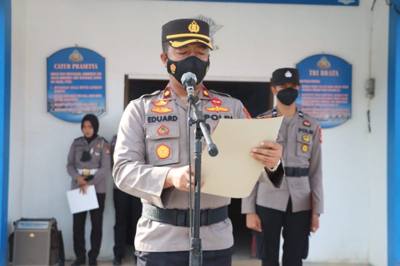 Wakapolres Pasangkayu Kompol Eduard Steffry Allan Telussa S.I.K, M.Si, Memimpin Langsung Upacara Hari Kesadaran Nasional di Lingkungan Polres Pasangkayu.