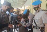 Sejumlah Personil Polres Majene Jalani Tes Urine