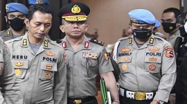 Mantan Kadiv Propam Polri Irjen Ferdy Sambo keluar ruangan seusai mengikuti sidang Komisi Kode Etik Polri (KKEP) di Gedung Transnational Crime Center (TNCC) Divisi Propam Mabes Polri
