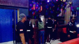Patroli Penegakan Ketertiban dan Kedisiplinan (Gaktibplin) Oleh Personil Satbrimob Polda Sulbar di Beberapa Tempat Hiburan Malam di Mamuju.