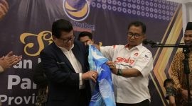 Pj Gubernur Sulbar,  Akmal Malik Bersama Mantan Gubernur Sulbar Dua Periode Anwar Adnan Saleh
