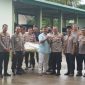 Komandan Korem 142/Tatag Brigjen TNI. Farouk Pakar, S.Pd, M.Han, dan Kepala Staf Korem 142/Tatag Kolonel INF. Hadi Purwo Subroto, S.A.B, M,M, Menyambut Kedatangan Pejabat Utama Polda Sulbar Dalam Rangka HUT TNI Ke 77 di Makorem 142 Tatag.(Istimewa)

