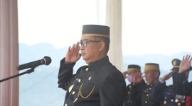 Pj.Gubernur Sulbar, Akmal Malik pada  Upacara Peringatan Hari Guru Nasional (HGN) tahun 2022 dengan tema Serentak Berinovasi Wujudkan Merdeka Belajar di Lapangan Upacara Rumah Jabatan Gubernur, Jumat , 25 November 2022