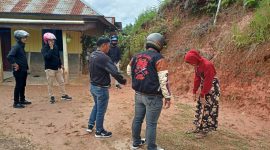 Pelaku Pencurian (Baju Merah) Saat Diamankan
