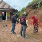 Pelaku Pencurian (Baju Merah) Saat Diamankan