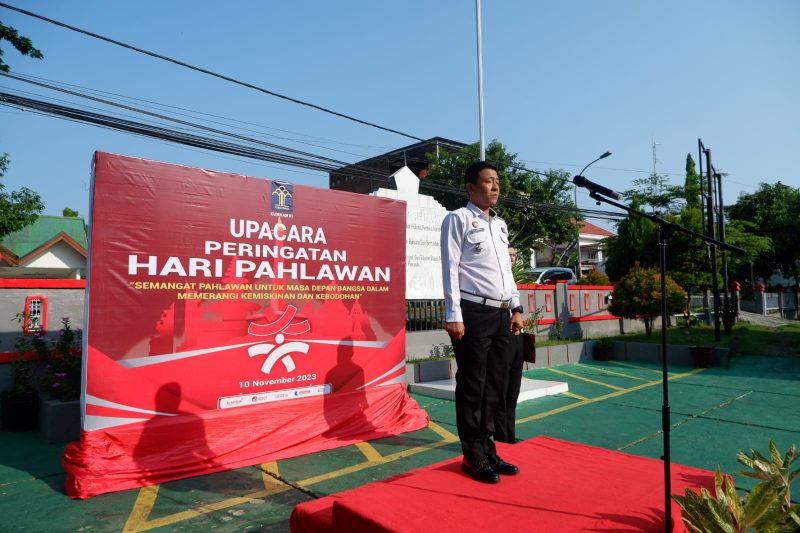 Pelaksanaan Upacara Peringatan Hari Pahlawan
