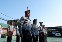 Pegawai Rutan Mamuju mengikuti Apel Pagi
