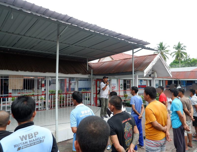 Karutan Mamuju berikan arahan kepada Warga Binaan setelah senam pagi