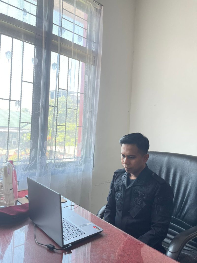 Kasubsie Pengelolaan mengikuti Webinar Penguatan Reformasi Birokrasi