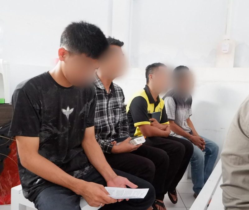 Warga Binaan beragama Nasrani mengikuti pembinaan kerohanian