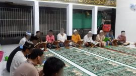 Warga Binaan mengikuti Yasinan rutin
