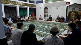 Warga Binaan mengikuti Yasinan