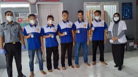 Wujudkan Bebas Dari Narkoba, Rutan Pasangkayu Adakan Tes Urin Rutin Kepada Warga Binaan. Foto: Rutan Pasangkayu/dok (21/11)