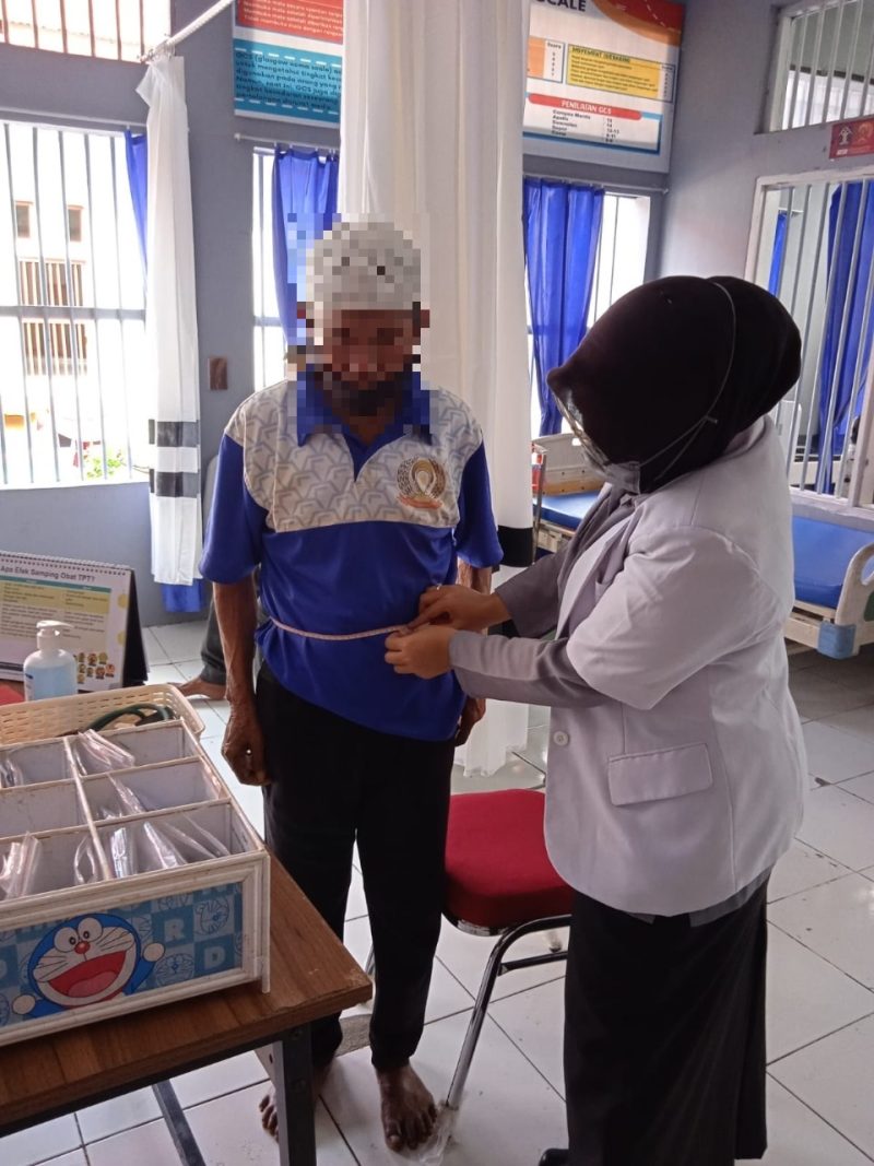 Deteksi Dini Penyakit, Rutan Pasangkayu Berikan Pelayanan Posyandu Lansia Secara Rutin Kepada Warga Binaan Lanjut Usia. Foto: Rutan Pasangkayu/dok (27/11)
