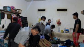 Ciptakan Kamtib, Rutan Pasangkayu Gelar Razia Penggeledahan Rutin Kamar Hunian Warga Binaan. Foto: Rutan Pasangkayu/dok (15/11).