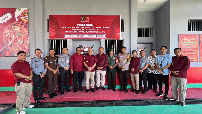 Diresmikan oleh Kakanwil Kemenkumham Sulbar, Dapur Sehat Percontohan dan Pos Bapas Rutan Pasangkayu Beroperasi. Foto: Rutan Pasangkayu/dok (28/12)