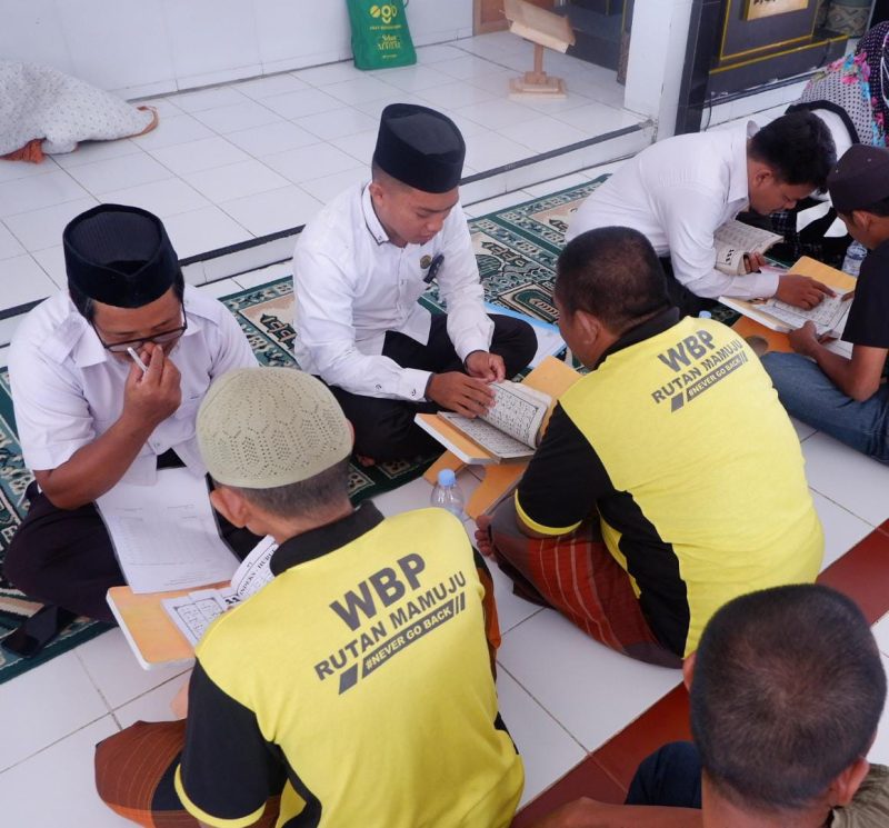 Pengajian Warga Binaan oleh Penyuluh Kemenag Mamuju