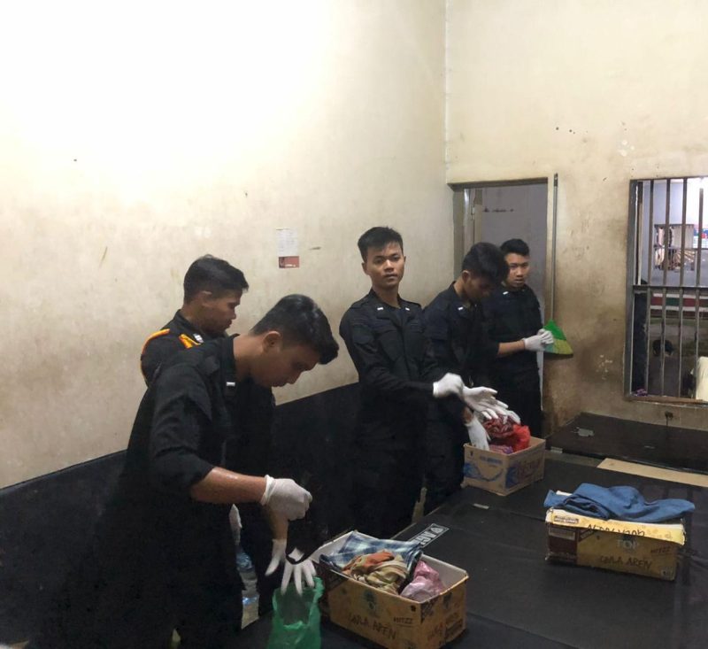 Mendekati Pemilihan Umum (Pemilu), Rutan Pasangkayu Gelar Razia Kamar Hunian Warga Binaan. Foto: Rutan Pasangkayu/dok (12/02)
