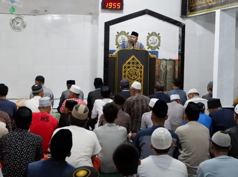 Pelaksanaan Ceramah dan Shalat Tarawih Ramadhan malam keenam