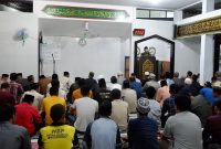 Pelaksanaan Khutbah Ramadhan dan Shalat Tarawih Berjamaah di Masjid At-Taubah Rutan Mamuju
