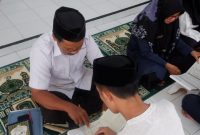 Pelaksanaan pengajian rutin oleh Penyuluh Kemenag Mamuju