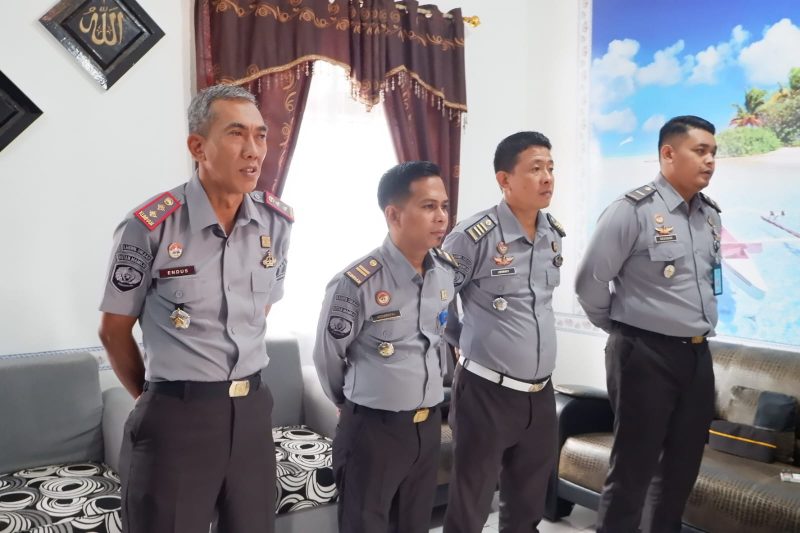Jajaran Struktural Rutan Mamunu mengikuti Apel dan Halal Bi Halal secara serentak tingkat Kemenkumham RI