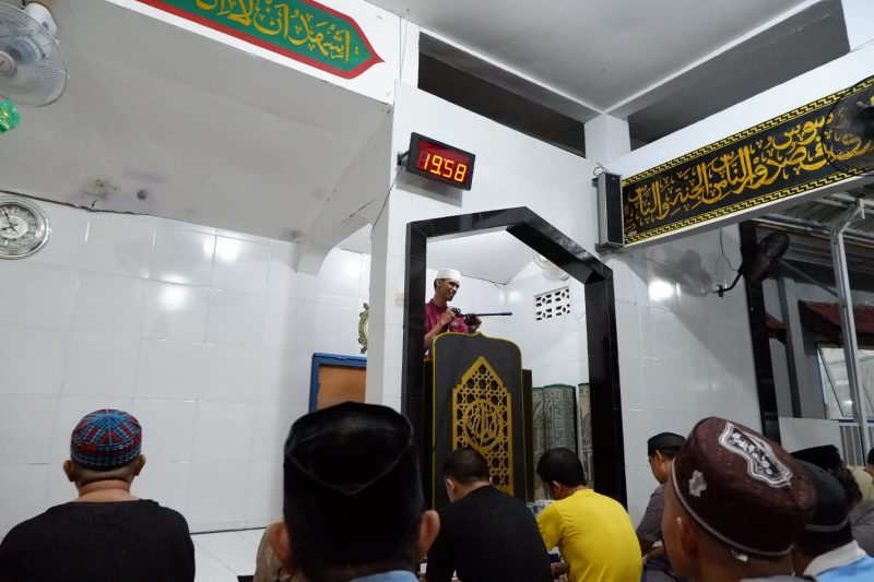 Pelaksanaan Ceramah Islamiah dan Tarawih di Masjid At-Taubah Rutan Mamuju