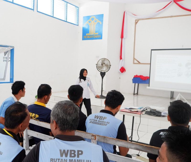 Melalui Rehabilitasi Sosial ini Warga Binaan dapat menata kembali kehidupan tanpa Narkoba