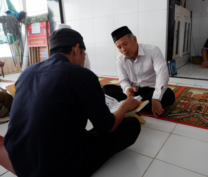Warga Binaan mengikuti bimbingan setoran hafalan Juz Amma
