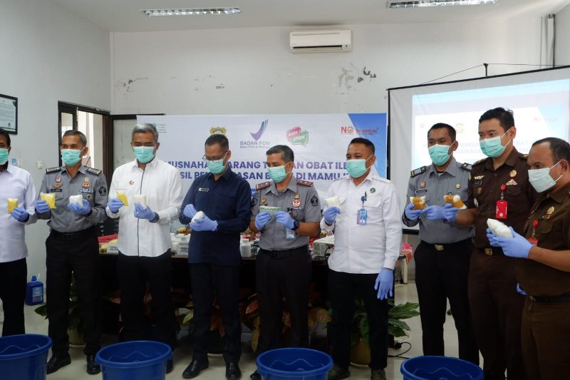 Rutan Mamuju bertekad mendukung upaya Rutan BPOM di Mamuju dalam memberantas peredaran obat ilegal