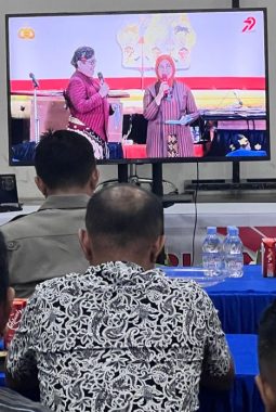 Polresta Mamuju Nonton Bareng Pergelaran Wayang Kulit “Amartha Binangun”