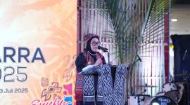 Bupati Mamuju, Dr. Hj. Sitti Sutinah Suhardi