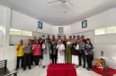 Foto: Mantan Kapolda Sulawesi Barat sekaligus tokoh nasional, Irjen Pol (Purn) Baharuddin Djafar, berkunjung dan memberikan siraman rohani kepada umat Nasrani yang menjadi warga binaan