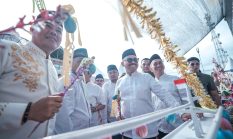 Gubernur Suhardi Duka: Maulid Nabi di Salabose Bukti Harmoni Agama dan Budaya Mandar