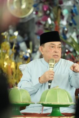 Wagub Sulbar Hadiri Maulid Nabi di Polman: Ajak Jamaah Teladani Akhlak Rasulullah