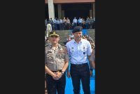 Foto: Kapolresta Mamuju, Kombes Pol Ferdyan Indra bersama Menteri Koordinator Bidang Infrastruktur dan Pembangunan Kewilayahan Republik Indonesia, Agus Harimurti Yudhoyono (AHY), yang juga menjabat sebagai Penasihat Alumni Akabri 2000 Pamor Persada