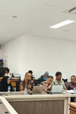 Komisi II DPRD Sulbar Soroti PAD 2026 Baru 28 Persen