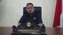 Foto: Mantan Ketua DPRD Mamuju, Azwar Anshari Habsi
