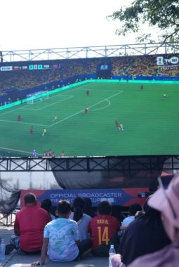 Nobar Piala Dunia 2026 Gairahkan UMKM di CFD Mamuju
