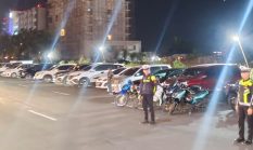 Polresta Mamuju Pisahkan Parkir Roda Dua Dan Roda Empat, Arus Lalin di Lokasi Fest UMKM Lancar