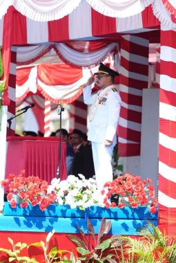 HUT ke-81 RI di Sulbar, Suhardi Duka Soroti Kemiskinan Ekstrem